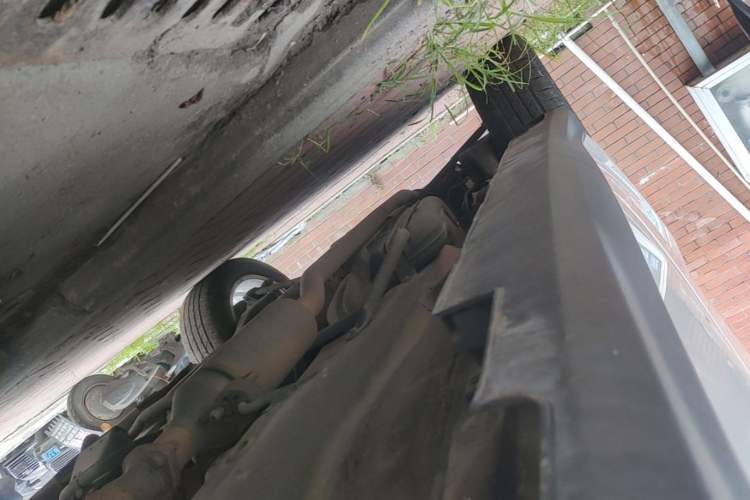 Used Haval H2 2018 Red-Label 1.5T Dual-Clutch Two-Wheel-Drive Elite Model Right Side Sill