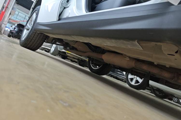 Used Haval H2 2018 1.5T Dual-Clutch Two-Wheel Drive Fashion Model China VI Standard Right Side Sill