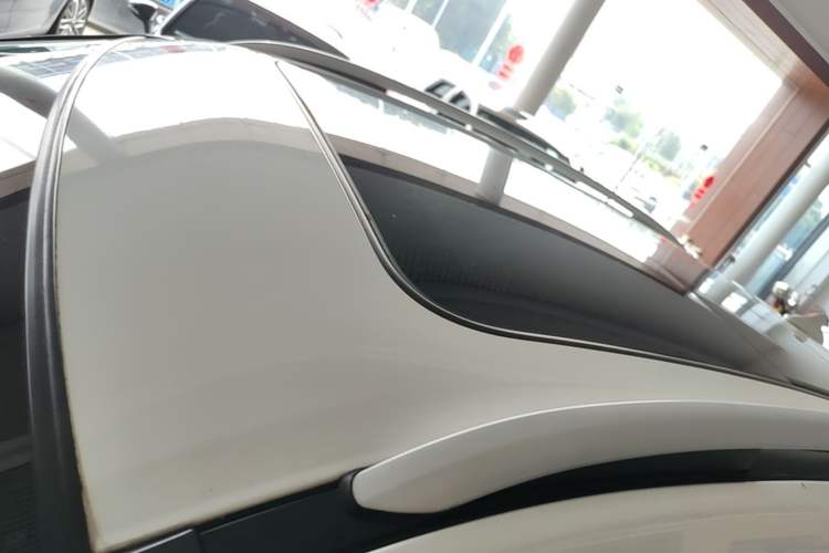 Used Haval H2 2018 Blue-Label 1.5T Dual-Clutch Two-Wheel-Drive Luxury Model Roof
