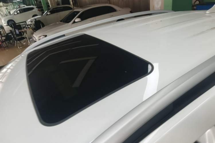 Used Haval H2 2018 Red-Label 1.5T Dual-Clutch Two-Wheel-Drive Elite Model Roof