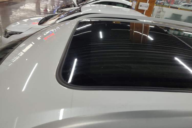 Used Haval H2 2018 1.5T Dual-Clutch Two-Wheel Drive Fashion Model China VI Standard Roof