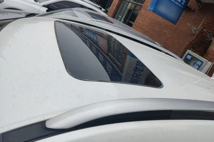 Used Haval H2 2018 Red-Label 1.5T Dual-Clutch Two-Wheel-Drive Elite Model Roof