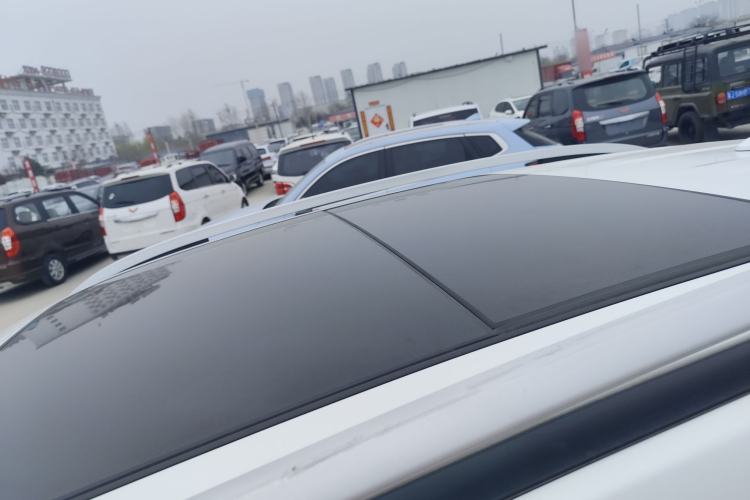 Used Haval H2 2018 Chuanxiang Edition Red Badge 1.5T Dual-Clutch Two-Wheel Drive Fashionable Model Roof