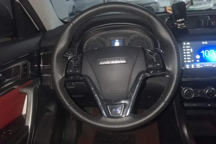 Used Haval H2 2018 Blue Label 1.5T Dual-Clutch Two-Wheel-Drive Elite Model Steering Wheel