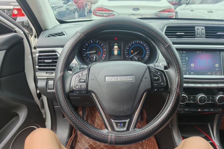 Used Haval H2 2018 Blue-Label 1.5T Dual-Clutch Two-Wheel-Drive Luxury Model Steering Wheel