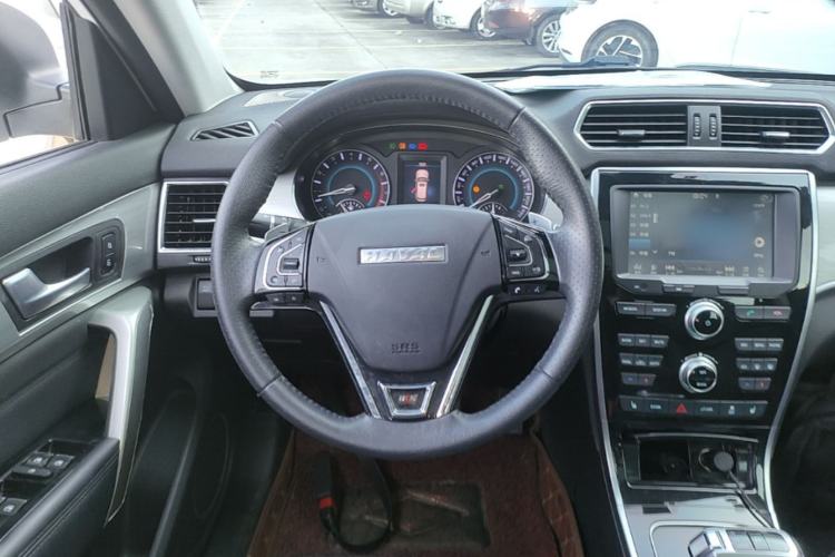 Used Haval H2 2018 Red-Label 1.5T Dual-Clutch Two-Wheel-Drive Luxury Model Steering Wheel
