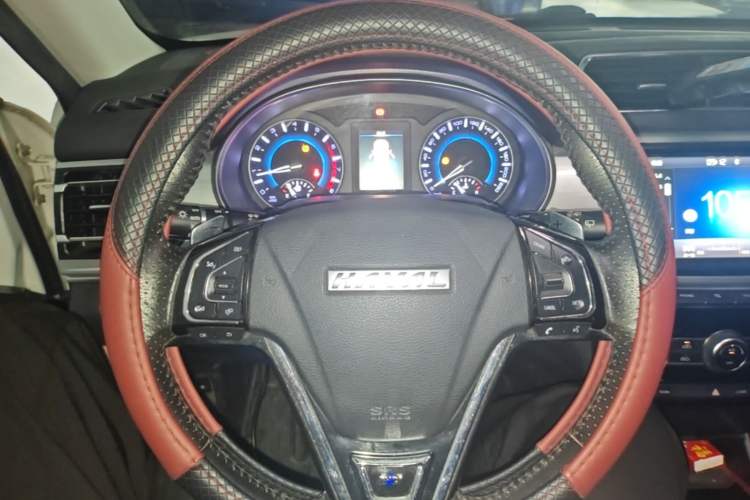 Used Haval H2 2018 Blue Label 1.5T Dual-Clutch Two-Wheel-Drive Elite Model Steering Wheel