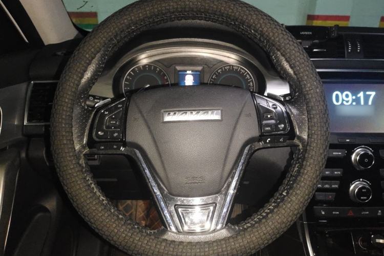 Used Haval H2 2018 Red-Label 1.5T Dual-Clutch Two-Wheel-Drive Luxury Model Steering Wheel