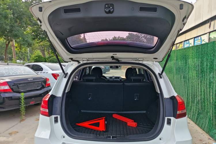 Used Haval H2 2018 Red-Label 1.5T Dual-Clutch Two-Wheel-Drive Elite Model Trunk