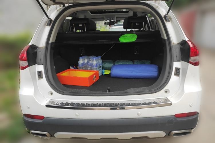 Used Haval H2 2018 Blue-Label 1.5T Dual-Clutch Two-Wheel-Drive Luxury Model Trunk