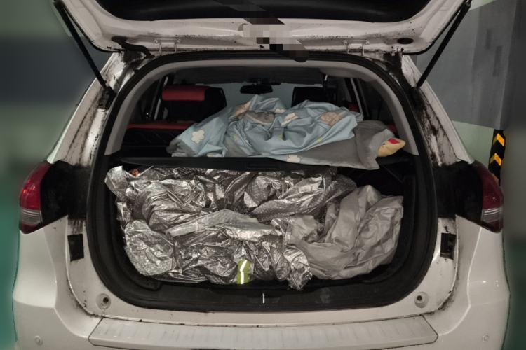 Used Haval H2 2018 Blue-Label 1.5T Dual-Clutch Two-Wheel-Drive Luxury Model Trunk
