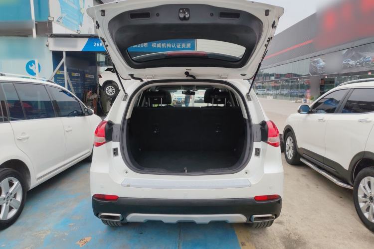 Used Haval H2 2018 Chuanxiang Edition Blue Badge 1.5T Dual-Clutch Two-Wheel Drive Fashionable Model Trunk