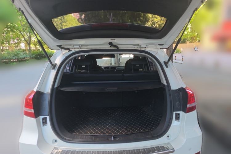Used Haval H2 2018 Red-Label 1.5T Dual-Clutch Two-Wheel-Drive Luxury Model Trunk