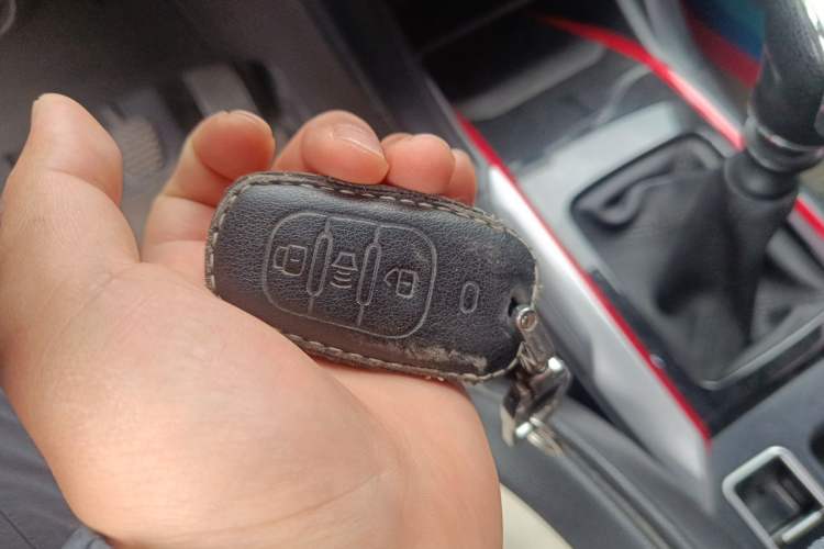 Used Haval H2 2018 Chuanxiang Edition Blue Badge 1.5T Manual Two-Wheel Drive Fashionable Model Vehicle Key