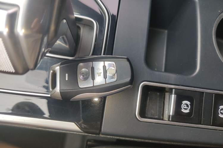 Used Haval H2 2018 Red-Label 1.5T Dual-Clutch Two-Wheel-Drive Elite Model Vehicle Key
