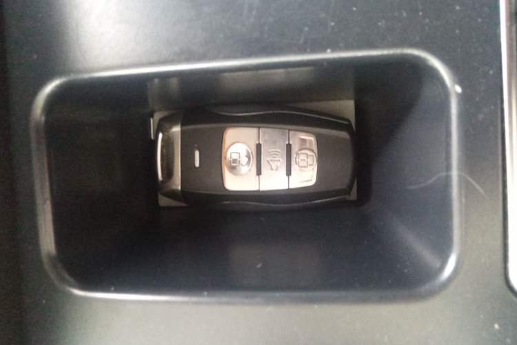 Used Haval H2 2018 Red-Label 1.5T Dual-Clutch Two-Wheel-Drive Elite Model Vehicle Key