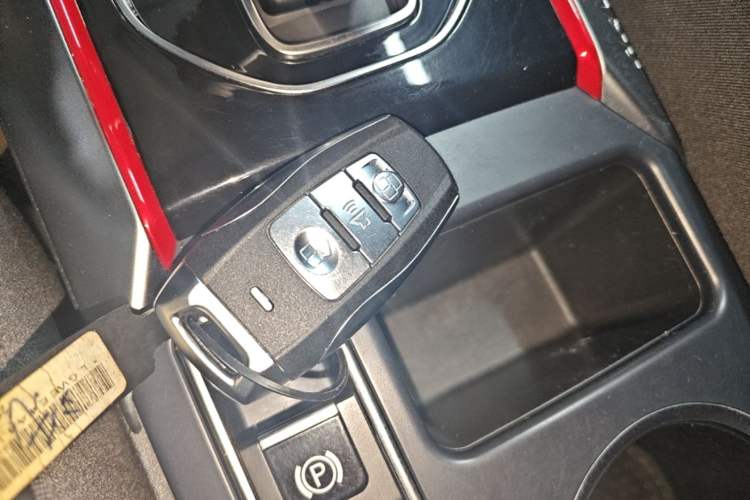 Used Haval H2 2018 Blue-Label 1.5T Dual-Clutch Two-Wheel-Drive Luxury Model Vehicle Key