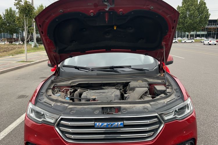 Used Haval H2s 2017 Blue Label 1.5T Dual-Clutch Luxury Model Engine Bay
