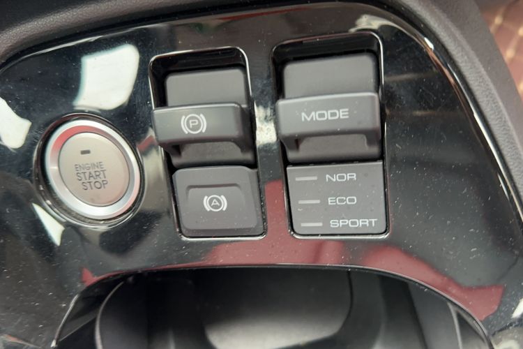 Used Haval H2s 2017 Blue Label 1.5T Dual-Clutch Luxury Model Interior 8
