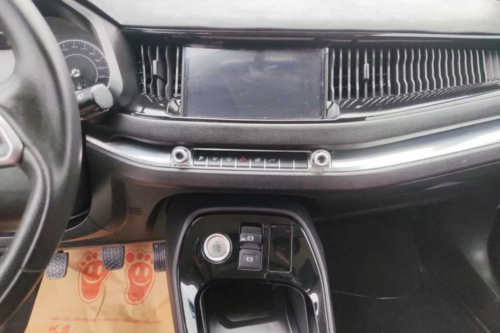 Used Haval H2s 2017 Red Label 1.5T Manual Comfort Model Audio And AC Panel