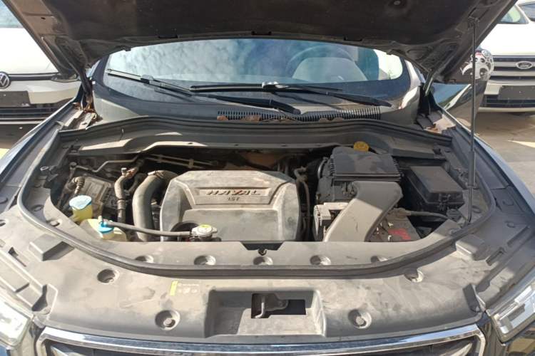 Used Haval H2s 2017 Red-Label 1.5T Dual-Clutch Comfort Model Engine Bay