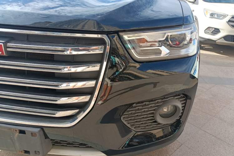 Used Haval H2s 2017 Red-Label 1.5T Dual-Clutch Comfort Model Left Front Headlight