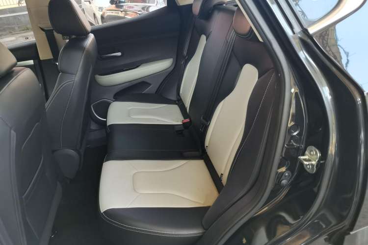 Used Haval H2s 2017 Blue Label 1.5T Dual-Clutch Elite Model Left Rear Seat