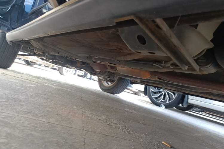 Used Haval H2s 2017 Red-Label 1.5T Dual-Clutch Comfort Model Left Side Sill