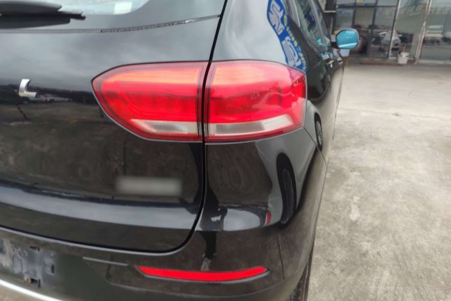 Used Haval H2s 2017 Red Label 1.5T Manual Comfort Model Right Rear Taillight