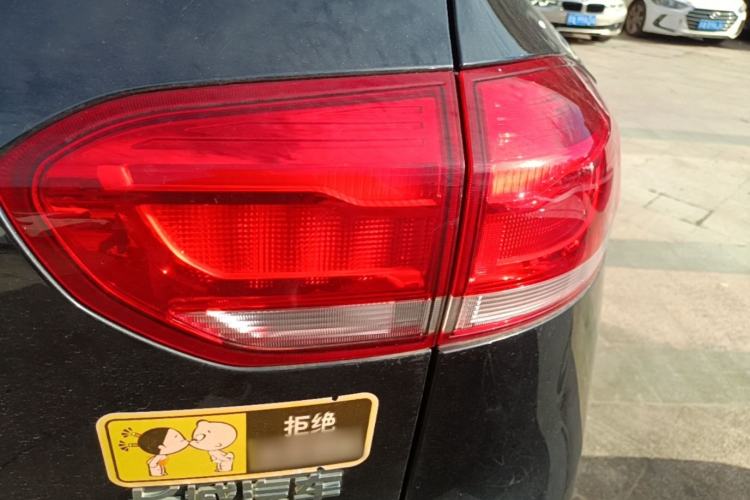 Used Haval H2s 2017 Red-Label 1.5T Dual-Clutch Comfort Model Right Rear Taillight