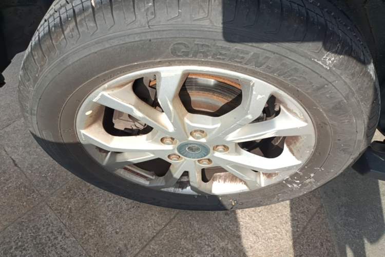 Used Haval H2s 2017 Red-Label 1.5T Dual-Clutch Comfort Model Right Rear Wheel Hub