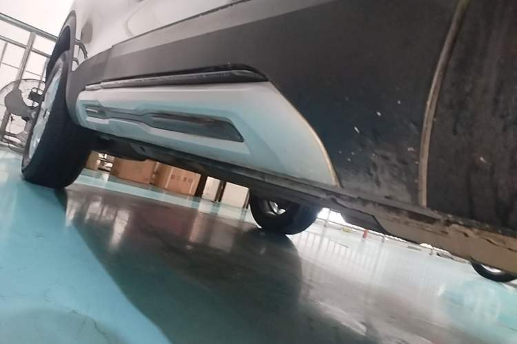 Used Haval H2s 2017 Red-Label 1.5T Dual-Clutch Elite Model Right Side Sill