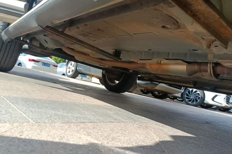 Used Haval H2s 2017 Red-Label 1.5T Dual-Clutch Comfort Model Right Side Sill