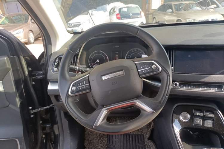Used Haval H2s 2017 Red-Label 1.5T Dual-Clutch Comfort Model Steering Wheel