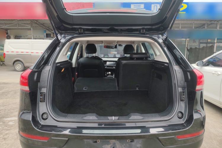 Used Haval H2s 2017 Red Label 1.5T Manual Comfort Model Trunk