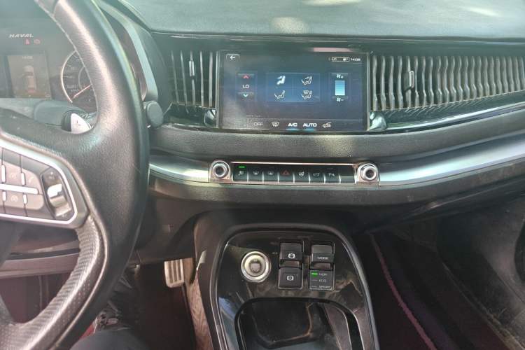 Used Haval H2s 2017 Red-Label 1.5T Dual-Clutch Luxury Model Audio And AC Panel