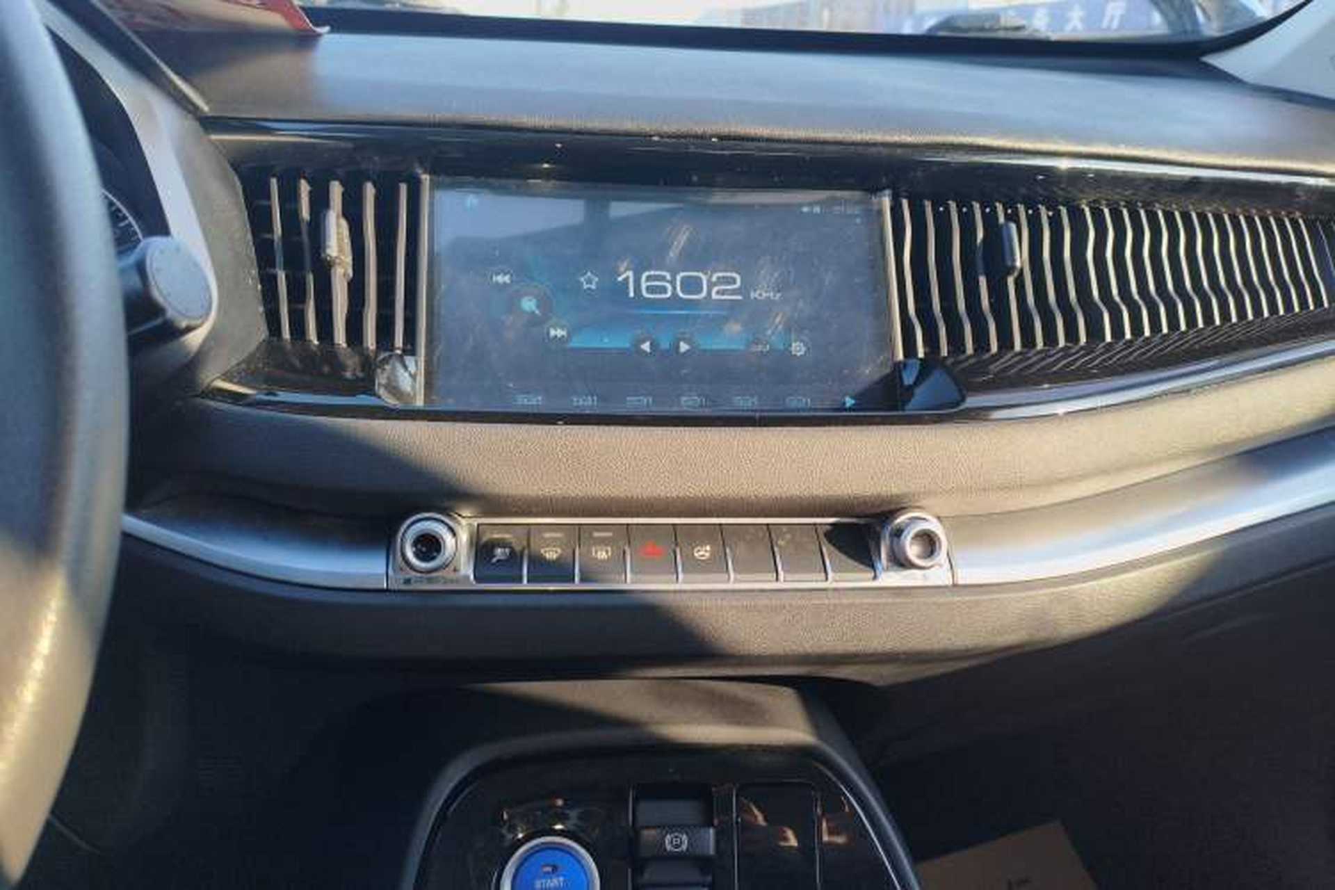 Used Haval H2s 2017 Blue Label 1.5T Manual Comfort Edition Audio And AC Panel