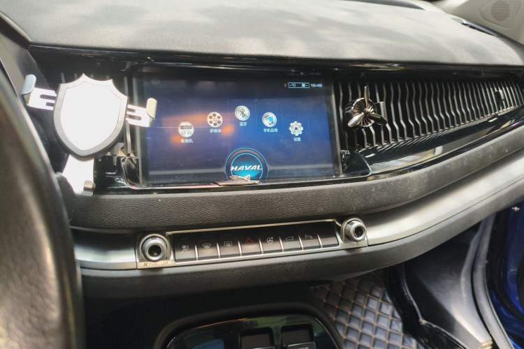 Used Haval H2s 2017 Red-Label 1.5T Dual-Clutch Luxury Model Audio And AC Panel