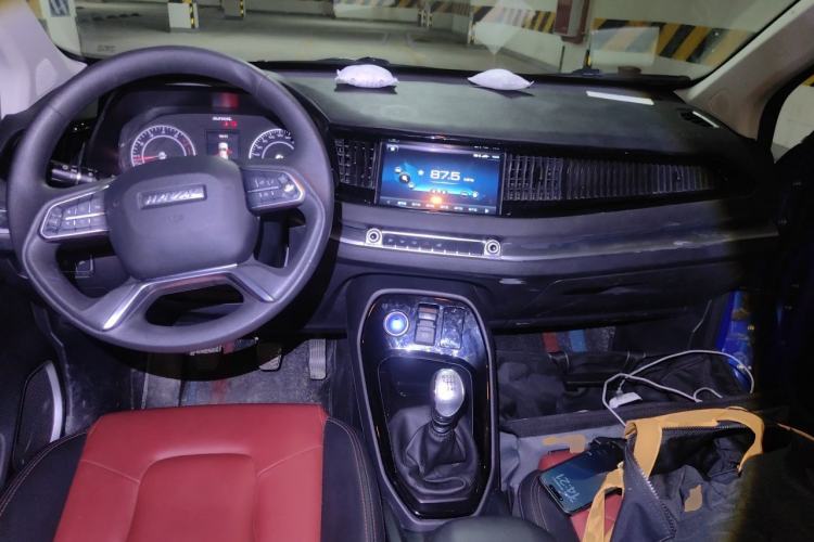 Used Haval H2s 2017 Blue Label 1.5T Manual Comfort Edition Center Console