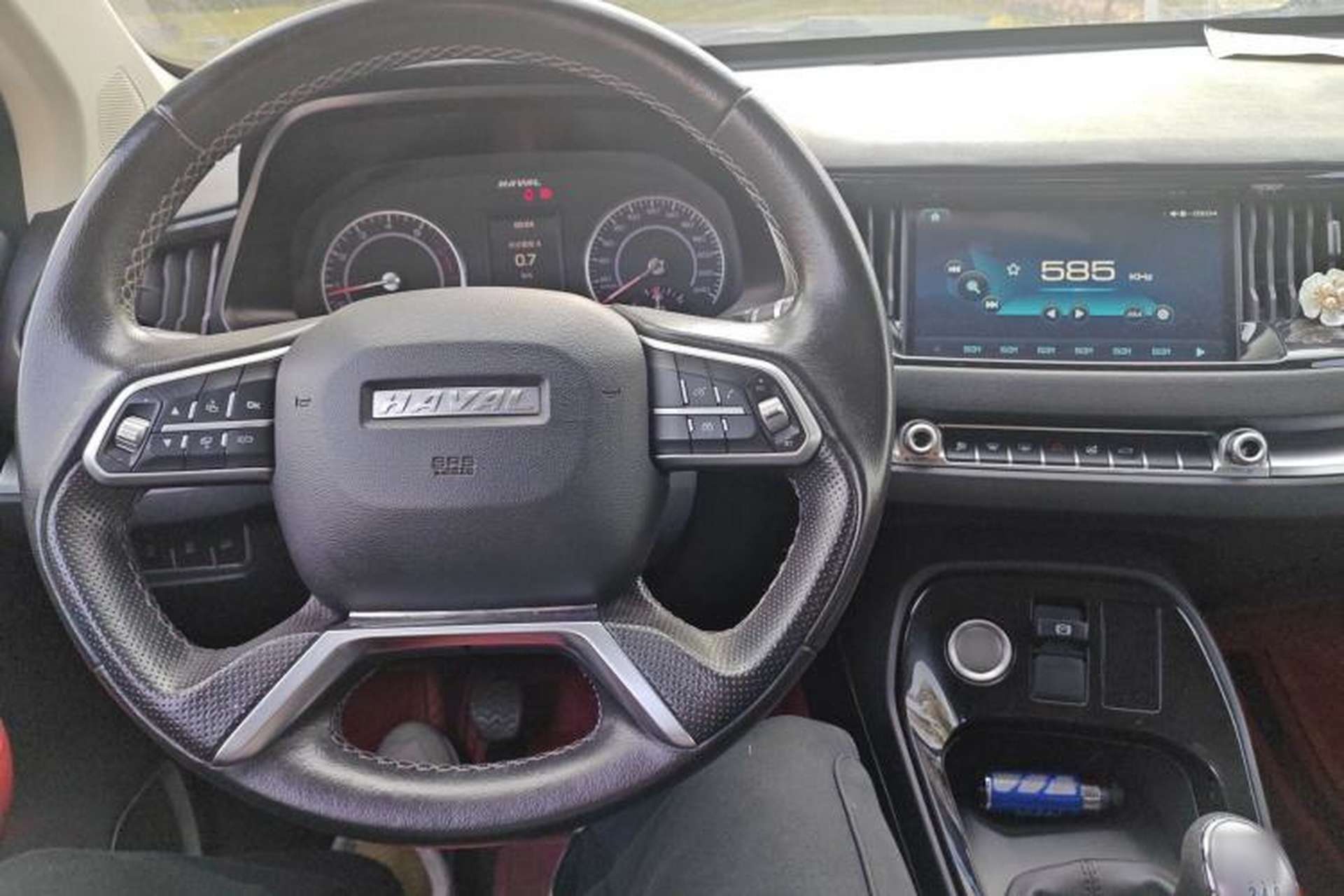 Used Haval H2s 2017 Red-Label 1.5T Manual Elite Model Center Console