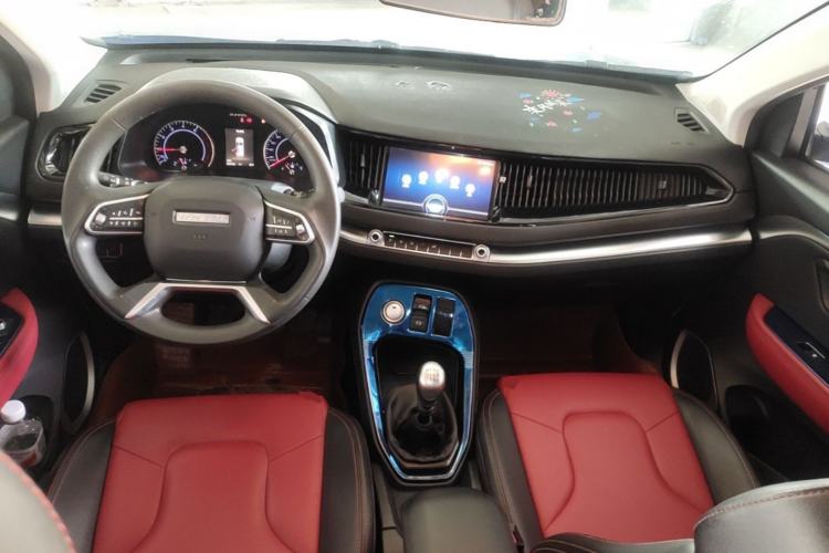 Used Haval H2s 2017 Blue Label 1.5T Manual Comfort Edition Center Console