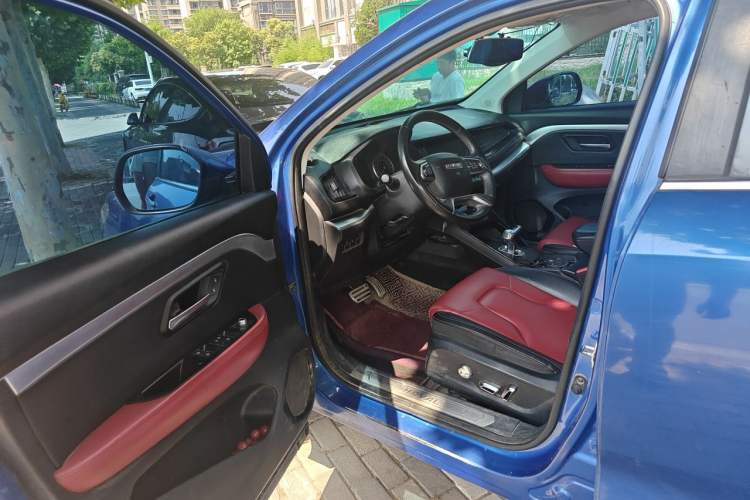 Used Haval H2s 2017 Red-Label 1.5T Dual-Clutch Luxury Model Driver Seat