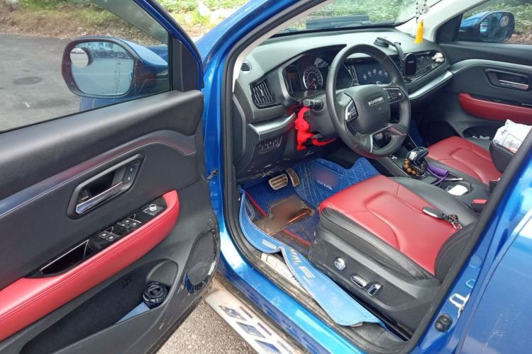 Used Haval H2s 2017 Red-Label 1.5T Dual-Clutch Luxury Model Driver Seat