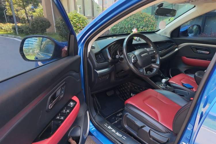Used Haval H2s 2017 Blue Label 1.5T Dual-Clutch Elite Model Driver Seat