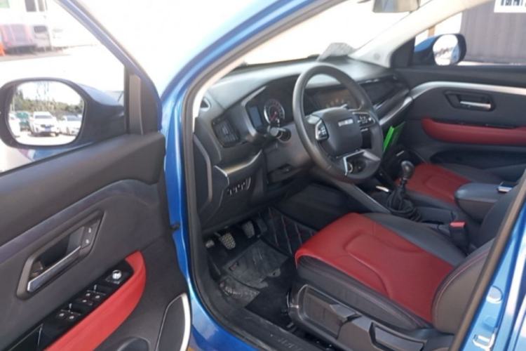 Used Haval H2s 2017 Blue Label 1.5T Manual Elite Model Driver Seat