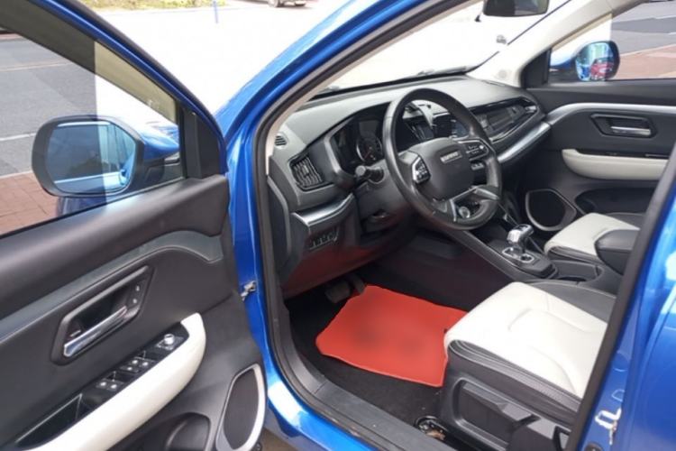 Used Haval H2s 2017 Blue Label 1.5T Dual-Clutch Elite Model Driver Seat