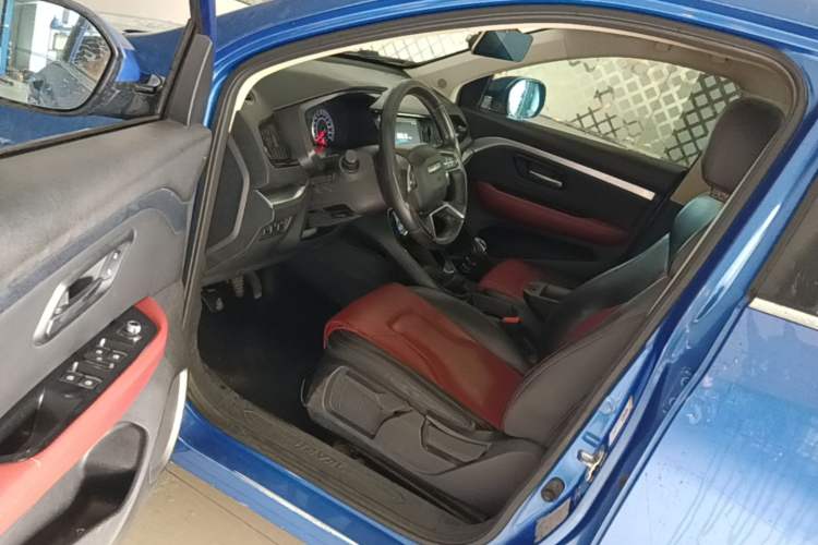 Used Haval H2s 2017 Blue Label 1.5T Manual Elite Model Driver Seat