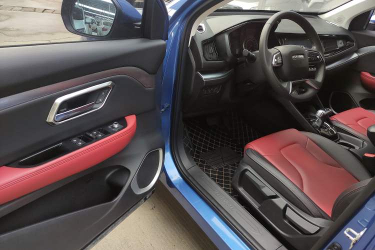 Used Haval H2s 2017 Red-Label 1.5T Dual-Clutch Elite Model Driver Seat
