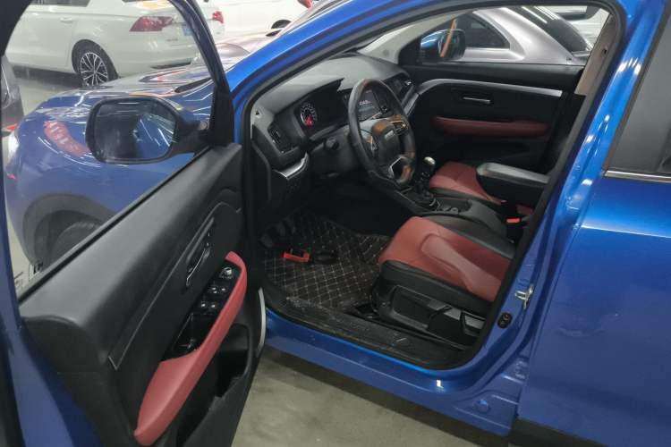 Used Haval H2s 2017 Blue Label 1.5T Manual Comfort Edition Driver Seat