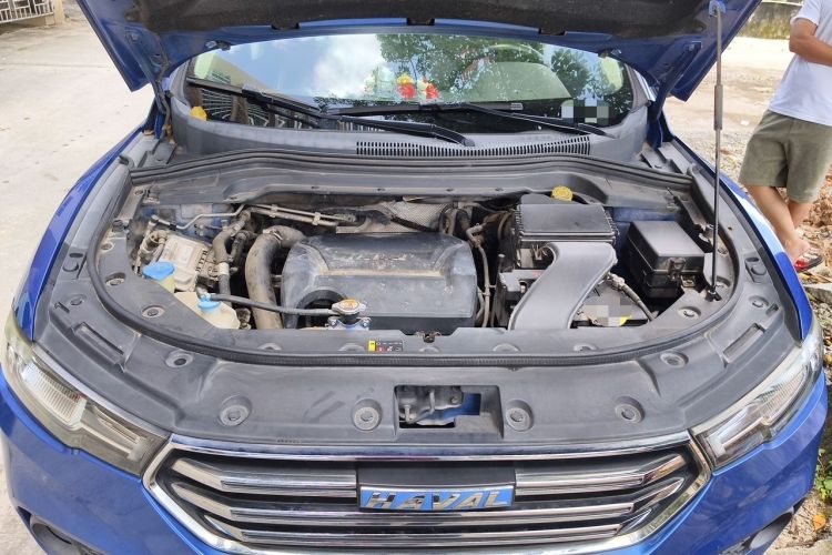 Used Haval H2s 2017 Blue Label 1.5T Dual-Clutch Elite Model Engine Bay